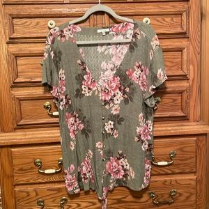 Short-sleeve blouse - size XL